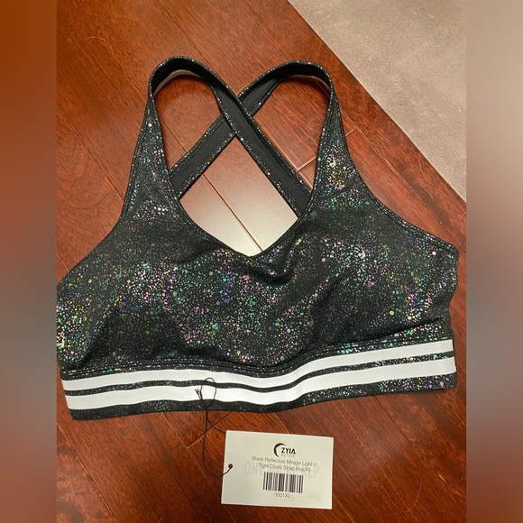 Worn/washed once. - Picture 2 of 4